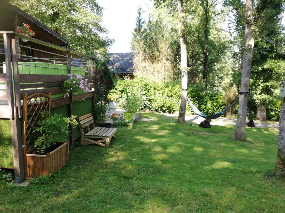 Titi'S Chalet Дюрби Екстериор снимка