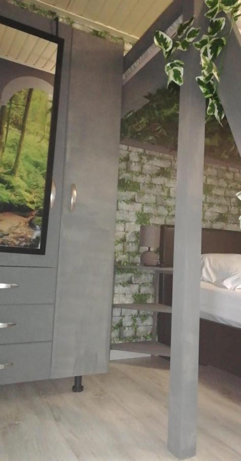 Titi'S Chalet Дюрби Екстериор снимка